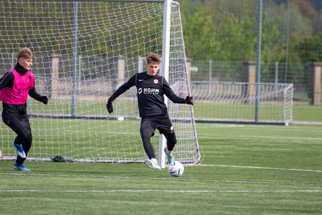 Piątkowy trening U-16, U-17 i U-19 | FOTO