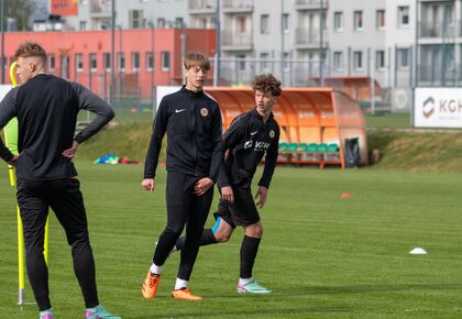 Piątkowy trening U-16, U-17 i U-19 | FOTO