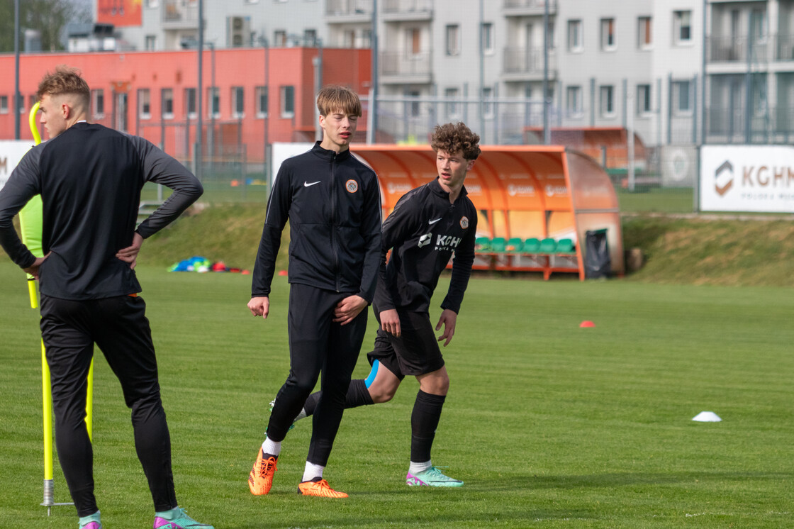 Piątkowy trening U-16, U-17 i U-19 | FOTO