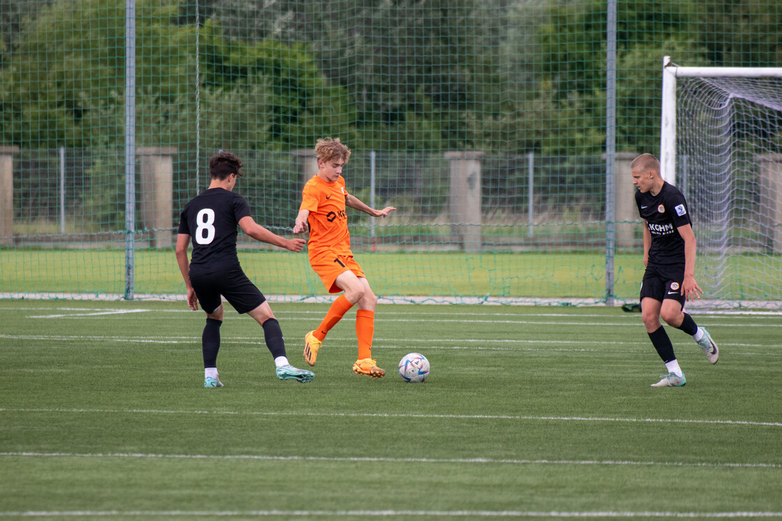Sparing zespołu U-16 i zawodników testowanych | FOTO Sparing zespołu U-16 i zawodników testowanych | FOTO