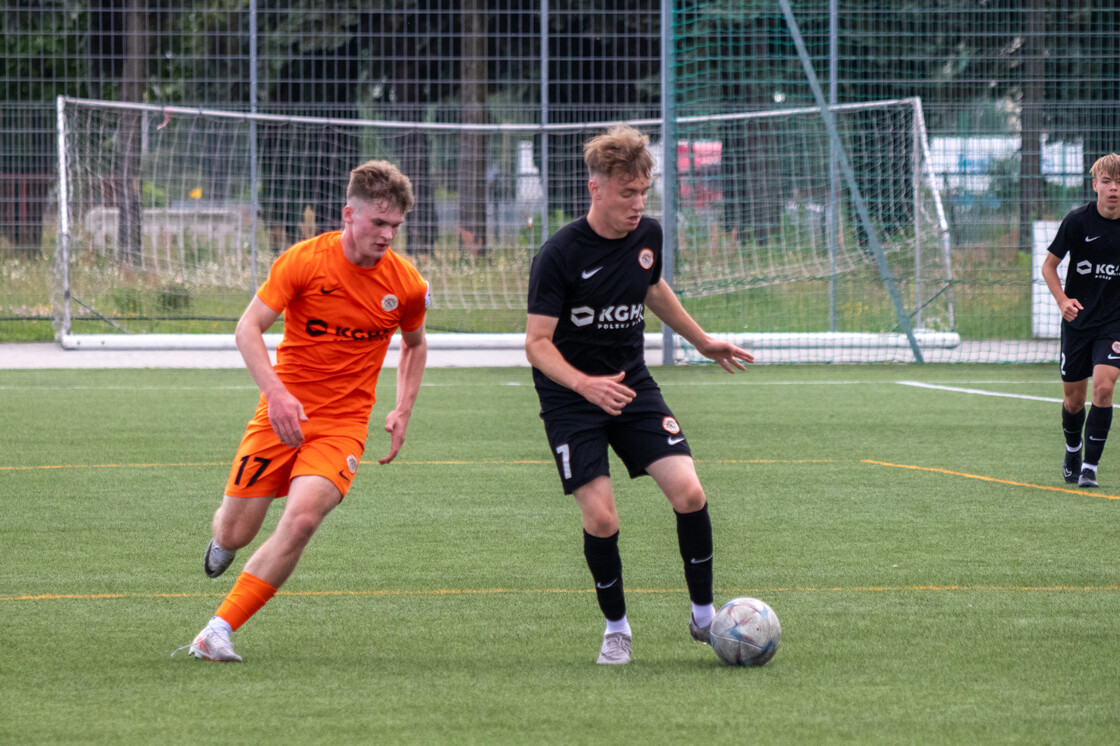 Sparing zespołu U-16 i zawodników testowanych | FOTO Sparing zespołu U-16 i zawodników testowanych | FOTO