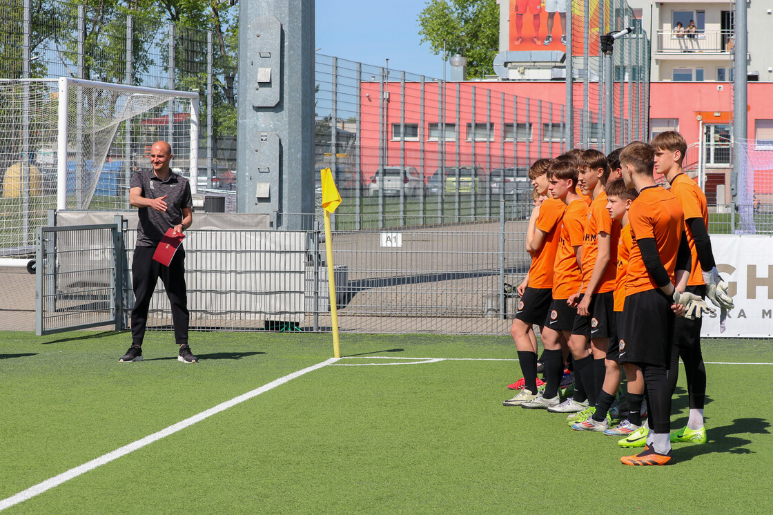 Drugi dzień kursu UEFA GOALKEEPER B na obiektach AP KGHM Zagłębie | FOTO Drugi dzień kursu UEFA GOALKEEPER B na obiektach AP KGHM Zagłębie | FOTO