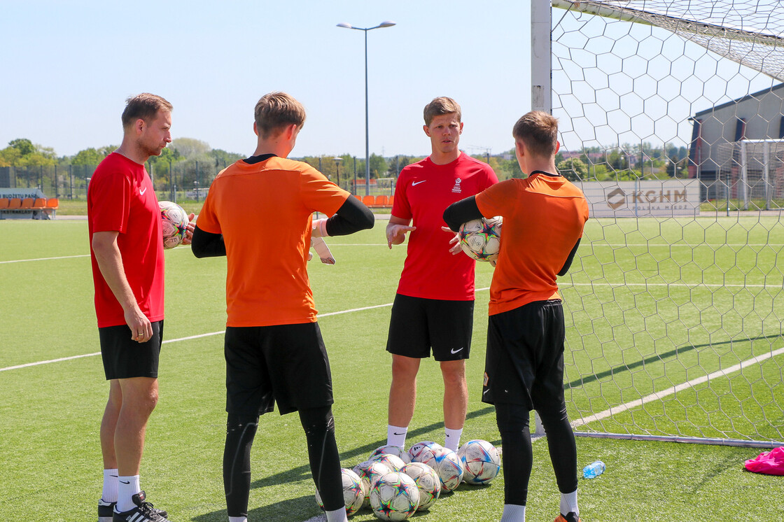 Drugi dzień kursu UEFA GOALKEEPER B na obiektach AP KGHM Zagłębie | FOTO Drugi dzień kursu UEFA GOALKEEPER B na obiektach AP KGHM Zagłębie | FOTO