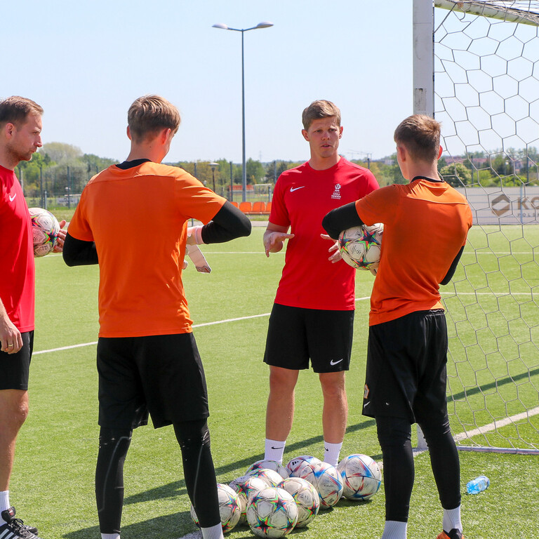 Drugi dzień kursu UEFA GOALKEEPER B na obiektach AP KGHM Zagłębie | FOTO