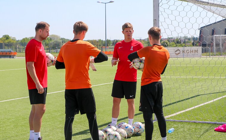 Drugi dzień kursu UEFA GOALKEEPER B na obiektach AP KGHM Zagłębie | FOTO