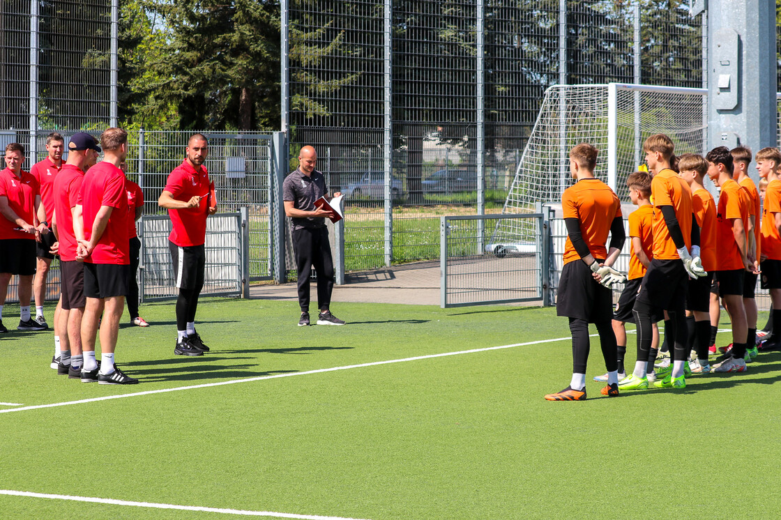Drugi dzień kursu UEFA GOALKEEPER B na obiektach AP KGHM Zagłębie | FOTO Drugi dzień kursu UEFA GOALKEEPER B na obiektach AP KGHM Zagłębie | FOTO