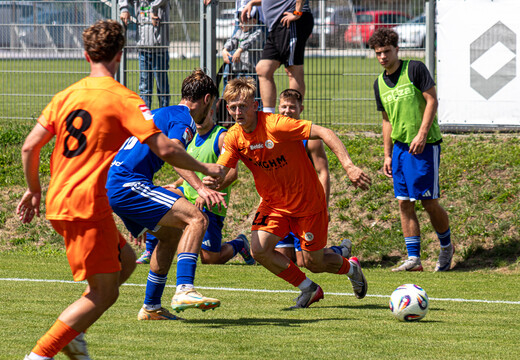 Wysoka przegrana rezerw w sparingu z Karkonoszami Jelenia Góra